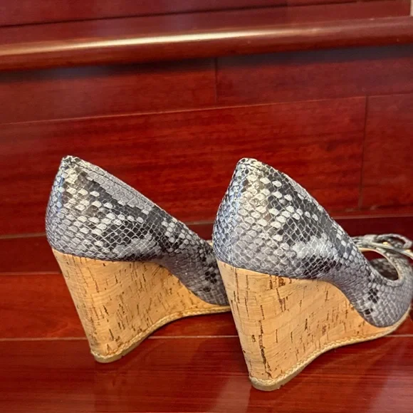 Prada Women's Black Snakeskin Peep-Toe Heels - Picture 3 of 4